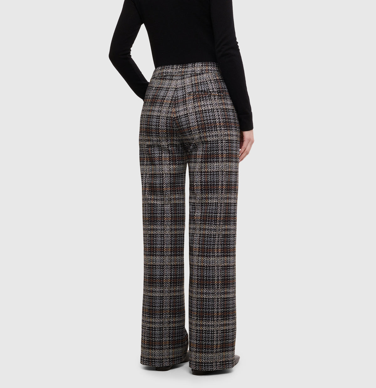 | CHIARA | middle grey check | Back view of model