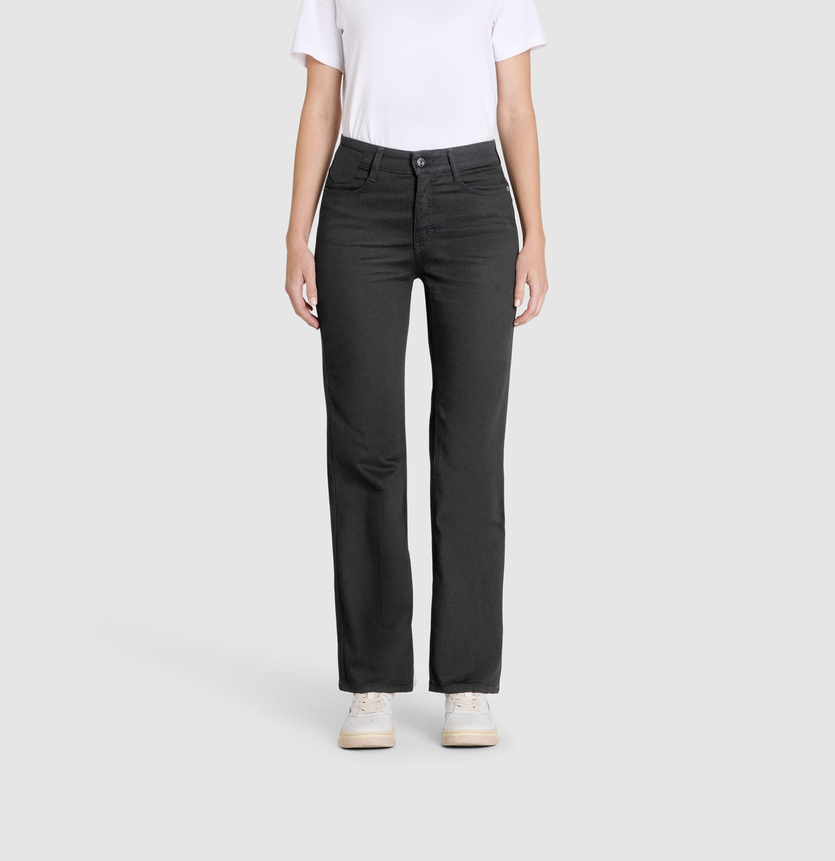 Comfortable flared jeans with details. | LAURA | black-black | Front view of model