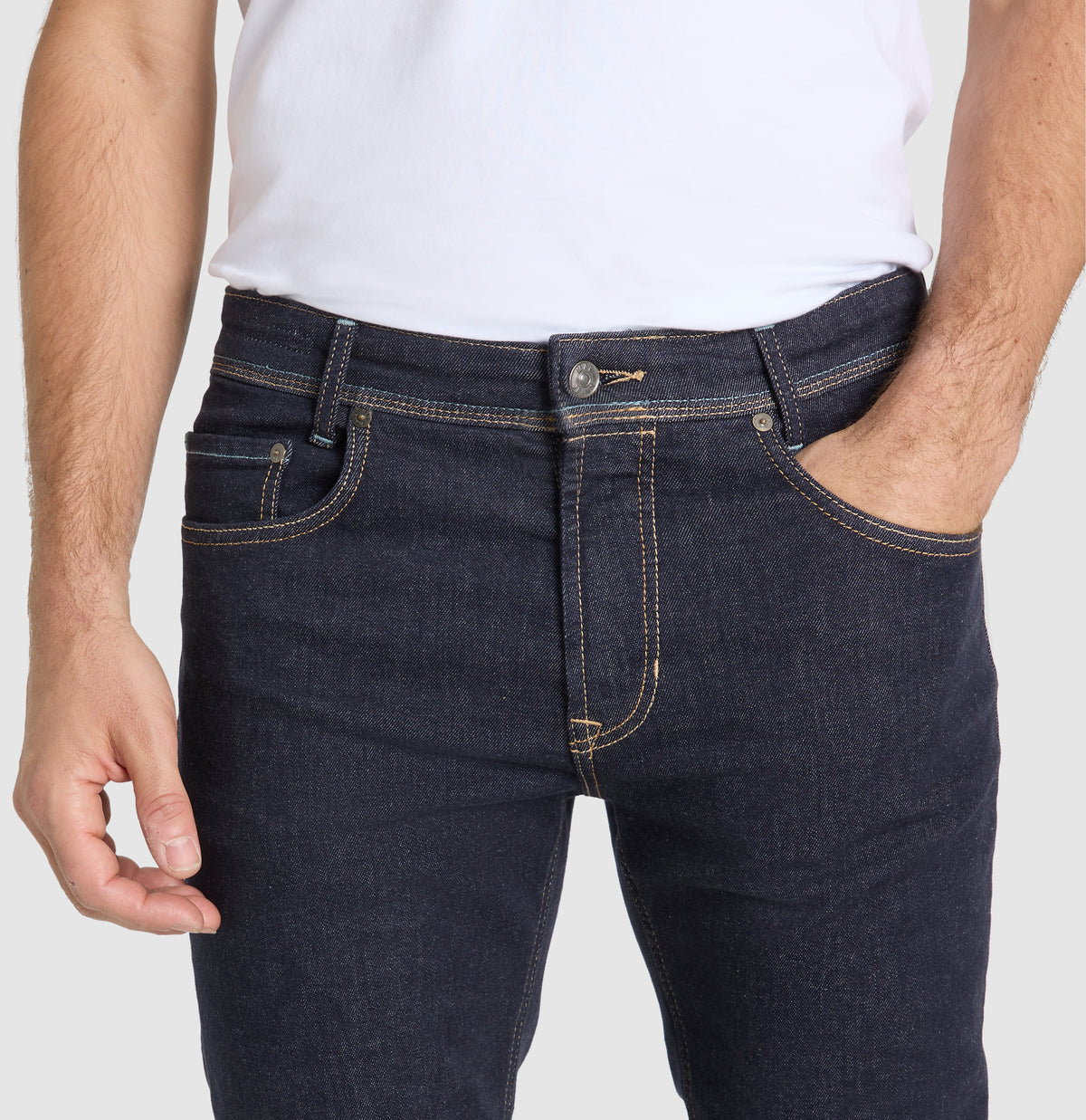 Ultimate driver jeans in a highly flexible material. | Driver Jeans | ever blue | Side view of model
