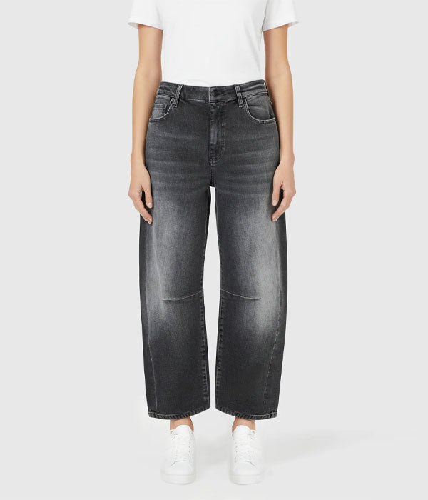 Women’s barrel jeans in grey wash with relaxed fit, high rise waist and straight, wide silhouette.