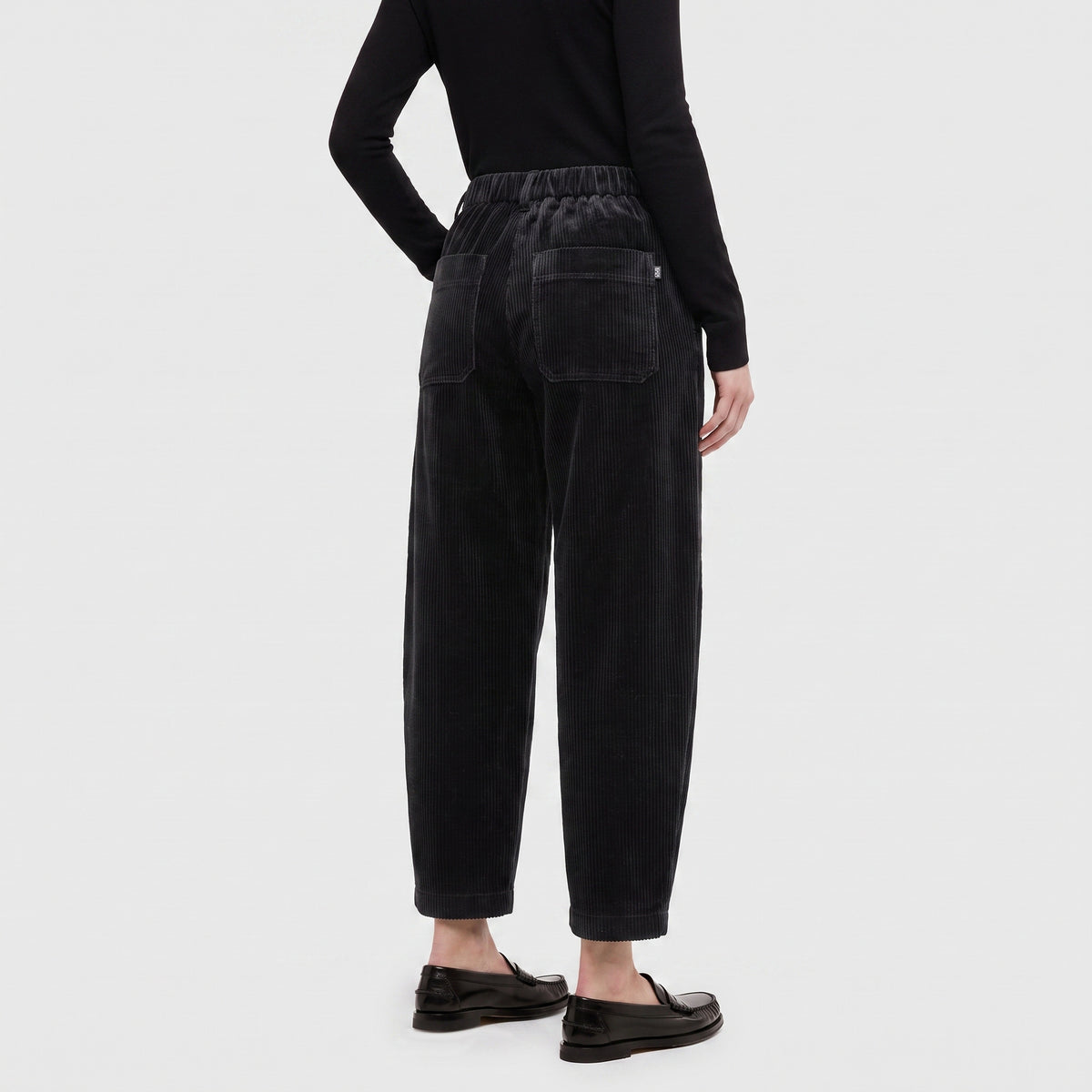 Relaxed fit made from soft jersey corduroy. | TILDA CHINO | black | Back view of model