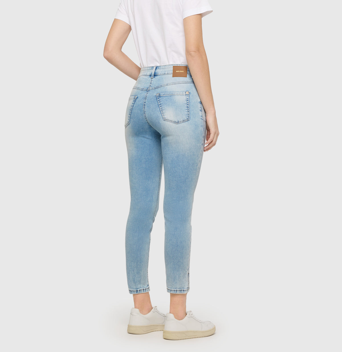 Slim shaping jeans in a modal blend. | DREAM SUMMER | light azure blue | Back view of model