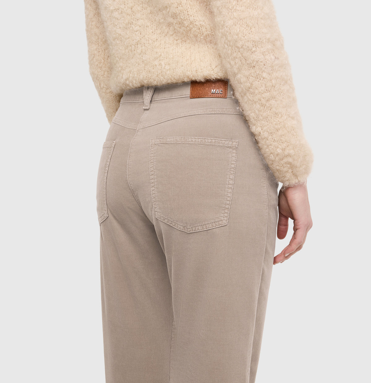 | GINA straight | windspray beige antique | Detailed view 2 of model