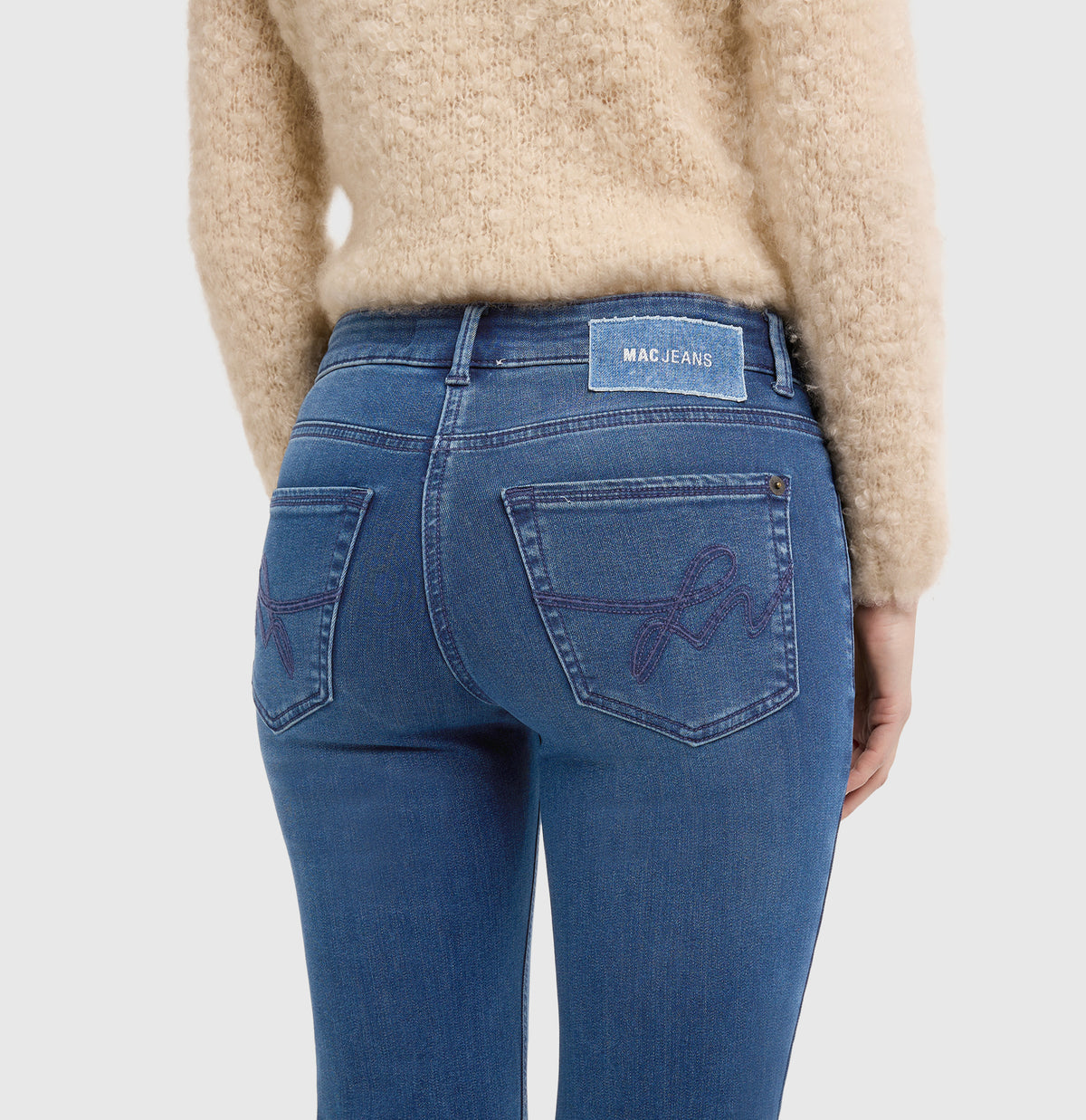  | CARRIE straight | simple mid blue used | Detailed view 2 of model