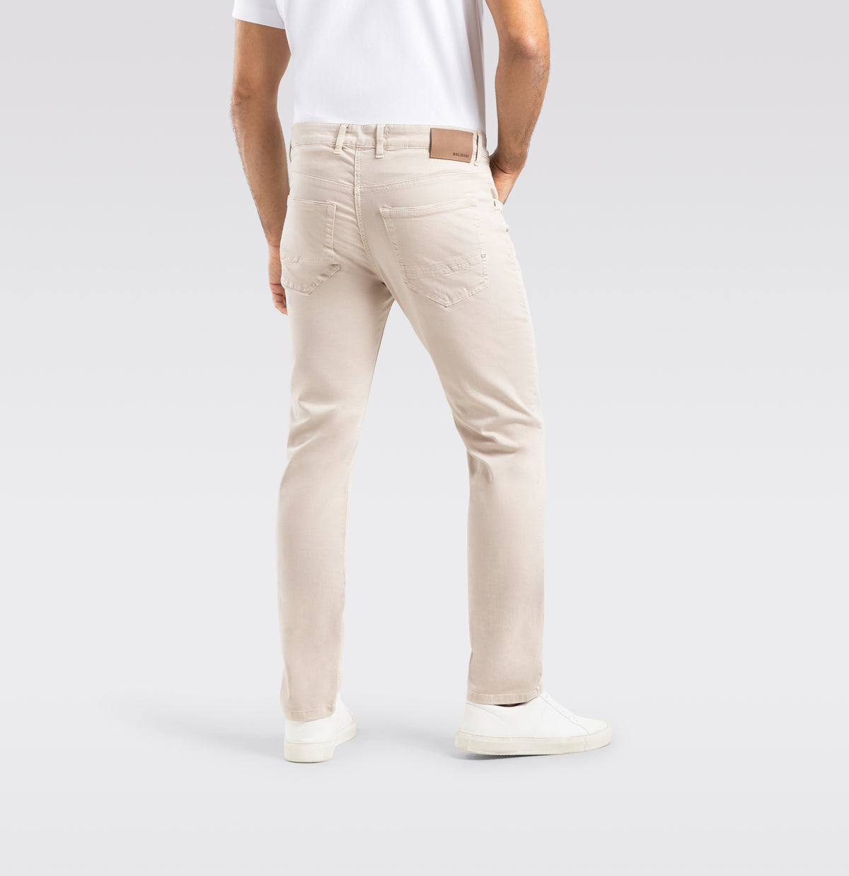 Light and flexible, vintage style colour denim. | Arne Pipe | kitt | Detailed view 2 of model